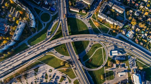 Gli svizzeri bocciano l’estensione della rete autostradale